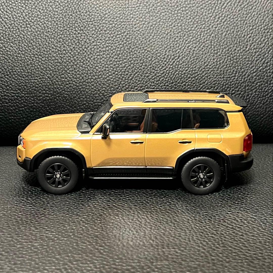 【ファーストエディション】ランクル250 丸目 1/30 カラーサンプル【美品】