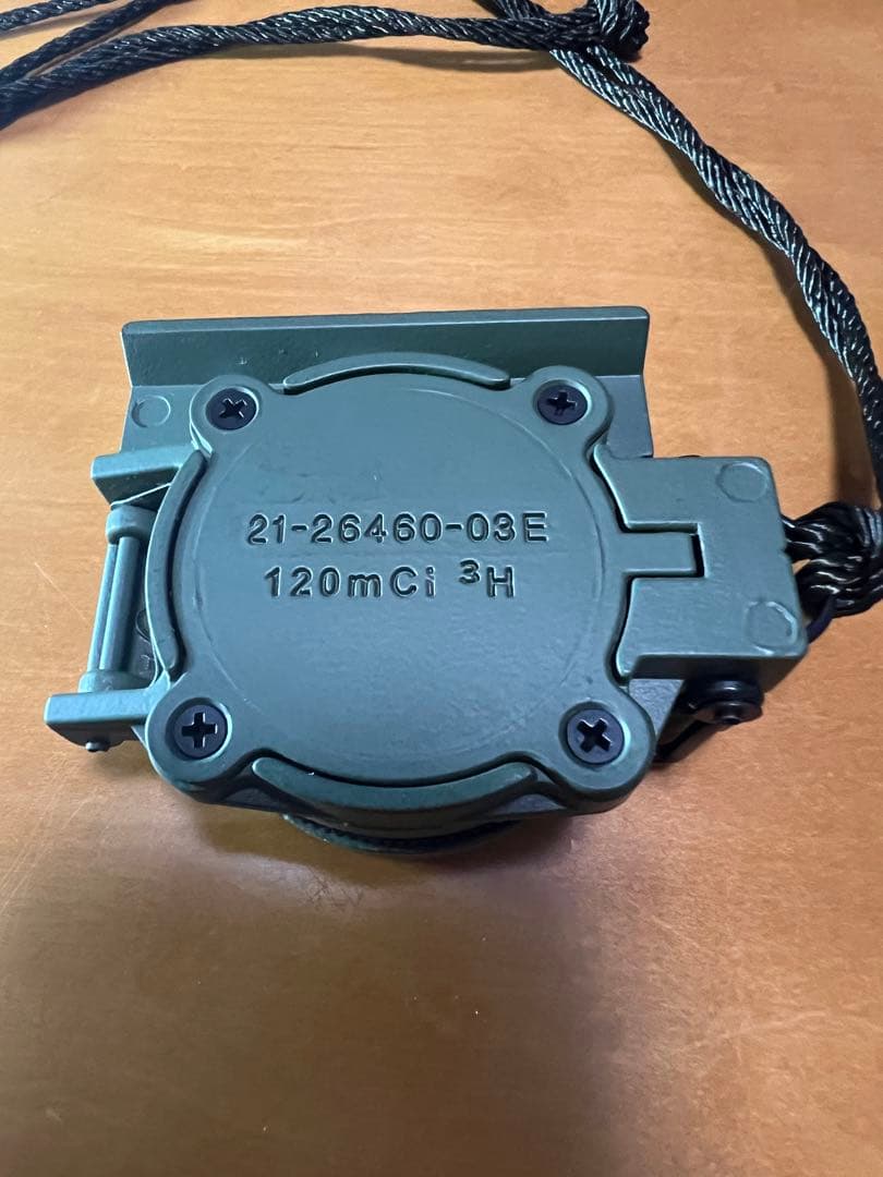 ＣＡＭＭＥＮＧＡ　レンザティックコンパス　トリチウム