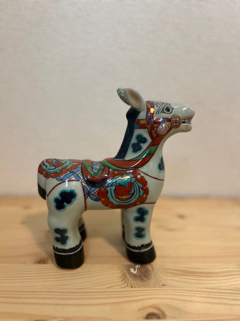 午年に】有田焼 左エ門窯 色絵 馬 置物 縁起物／インテリア