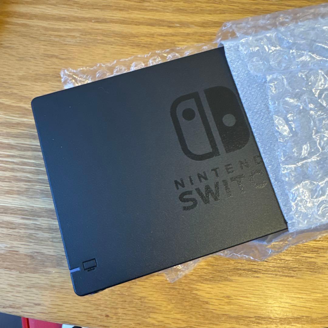 【付属品未使用】Nintendo Switch 本体 任天堂 バッテリー強化版