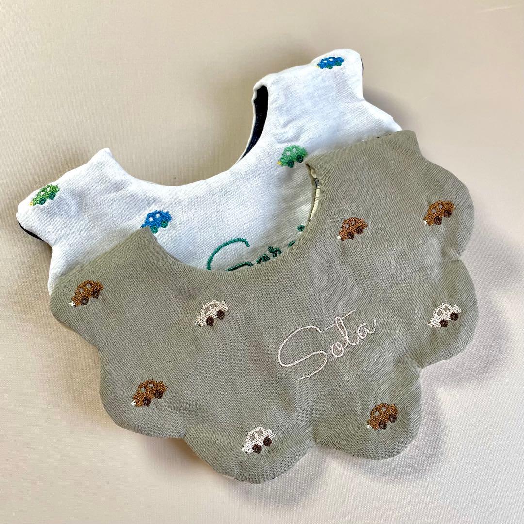 名入れ刺繍　もくもくスタイ《くるま》