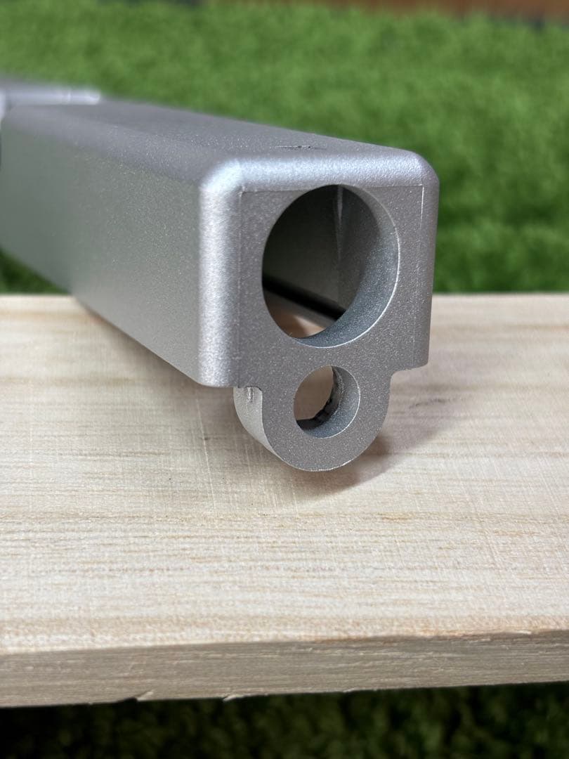 サイドアームズ　東京マルイ Glock17 Gen3 セラコートシルバースライド