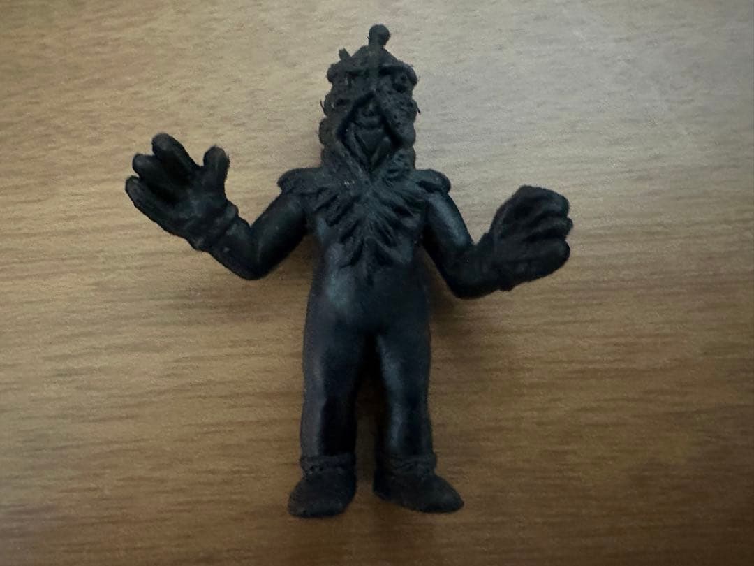 ウルトラ怪獣消しゴム ケムール人 黒 ポピー ポピーウルトラ怪獣