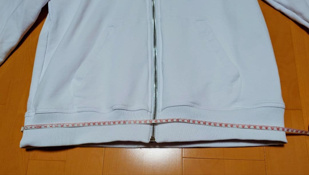 ★新品★ Burberry ハート刺繍 パーカー ホワイト