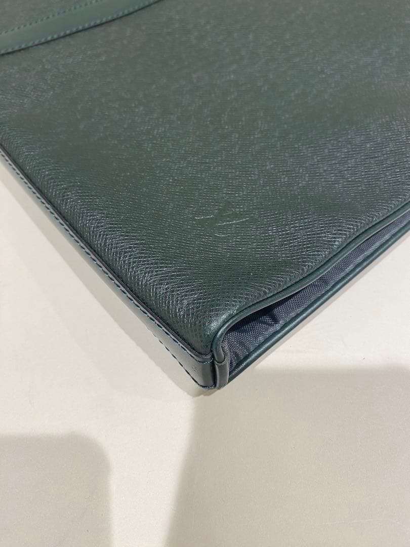 アウトレット品】 ルイヴィトン タイガ ベーリング M30134 H00175