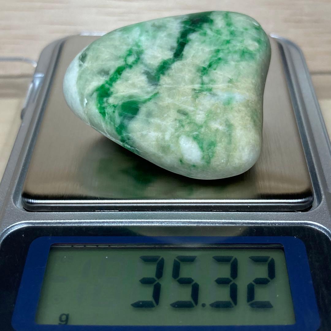 【Premium】糸魚川翡翠　海中翡翠　宝石質 ロウカン翠　原石　35.3ｇ