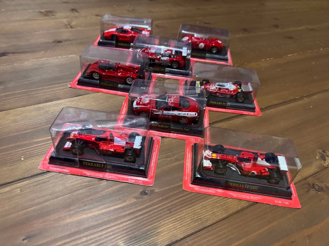 Ferrari F2001等々 1:43ミニカー8台セット