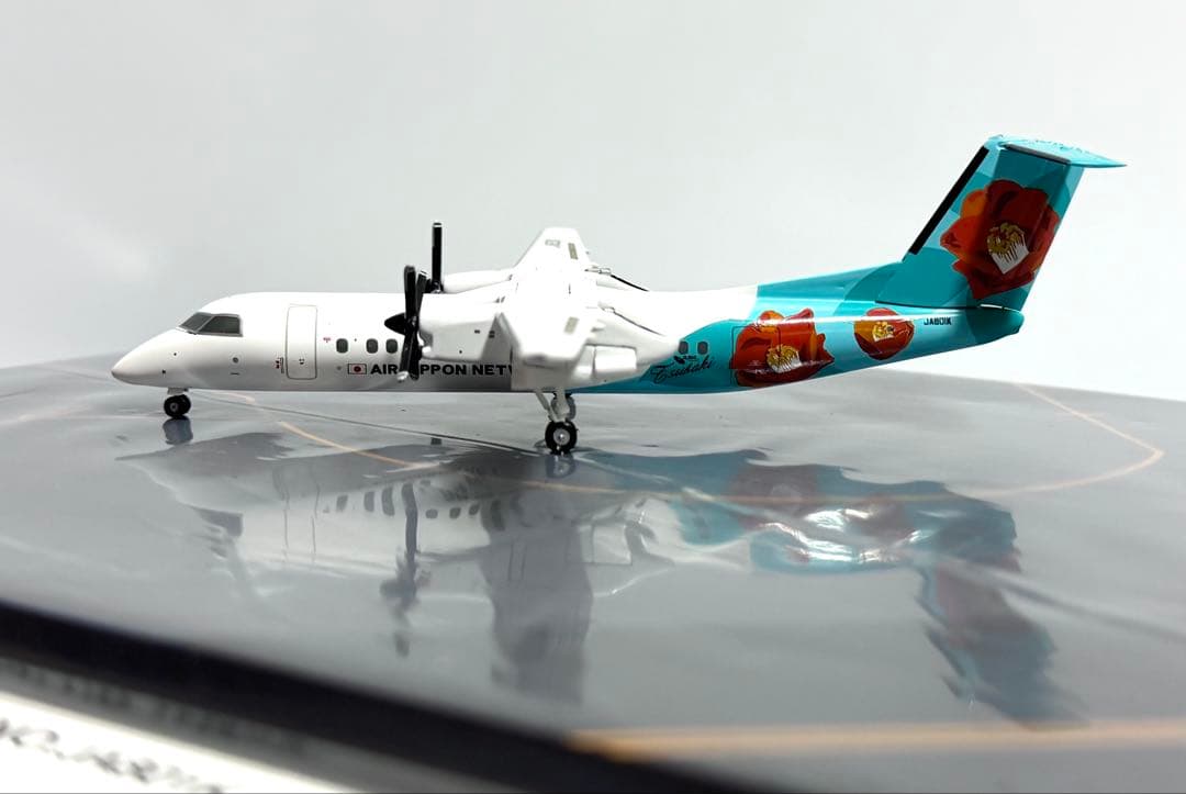 全日空商事 1/200 DHC-8-300 A-net TSUBAKIリバリー 1/200 Thank you Q3 -