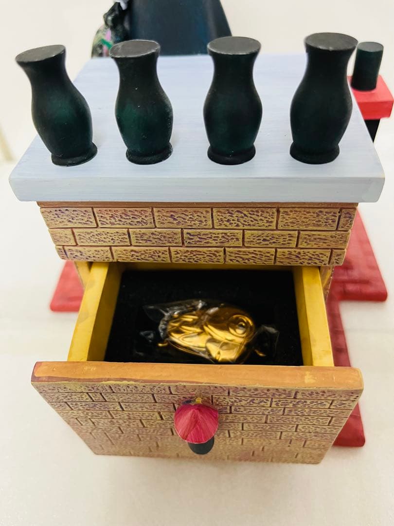 ディズニー　メリーポピンズ　限定フィギュア