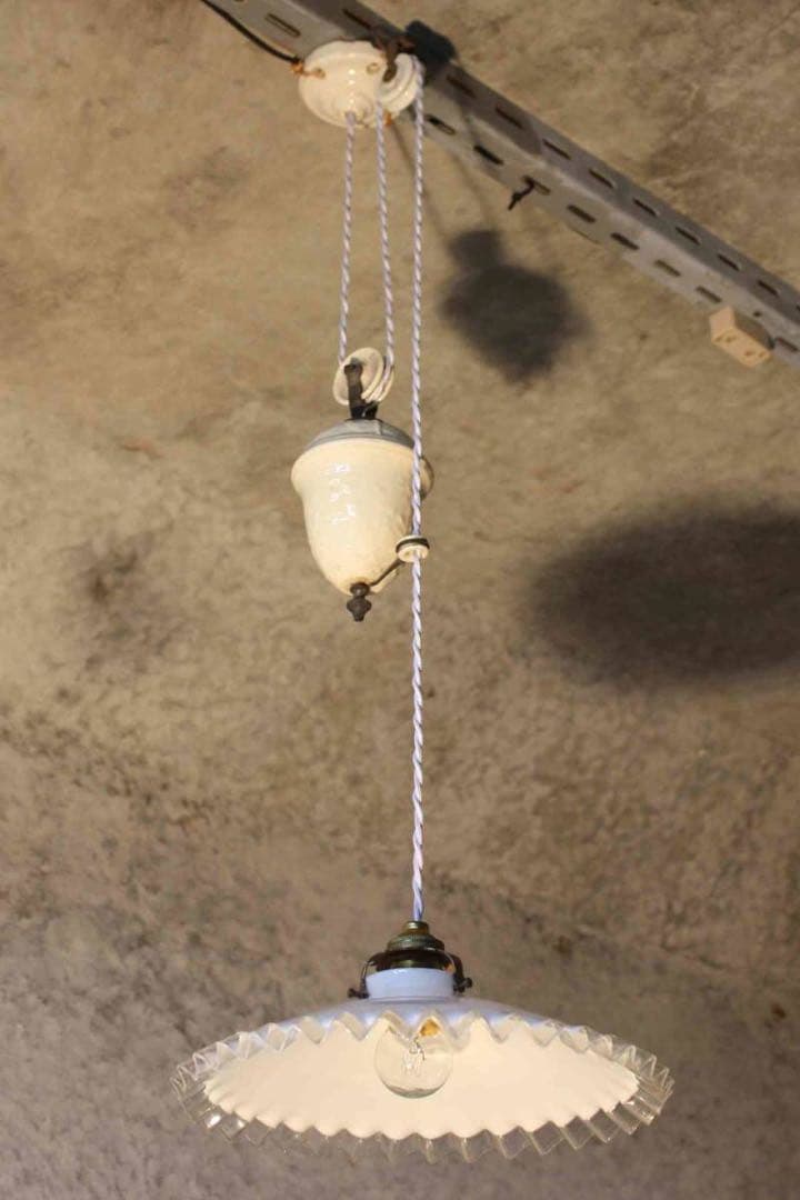 merci】 2a. フランス 吊り下げ 滑車 ランプ 古道具 店舗什器