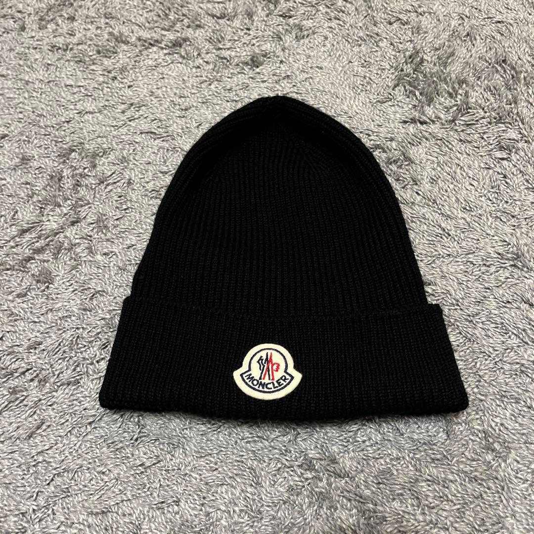 MONCLER ブラックニット帽 ウィメンズ MONCLER ブラック ニット帽