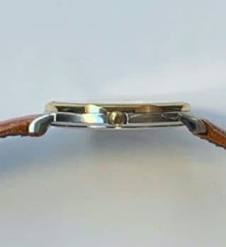 極薄美品スイスセイコークォーツメンズ　★極希少スイスセイコーレザーベルト交換済み