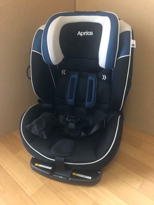アップリカ フォームフィット form fit ISOFIXチャイルドシート