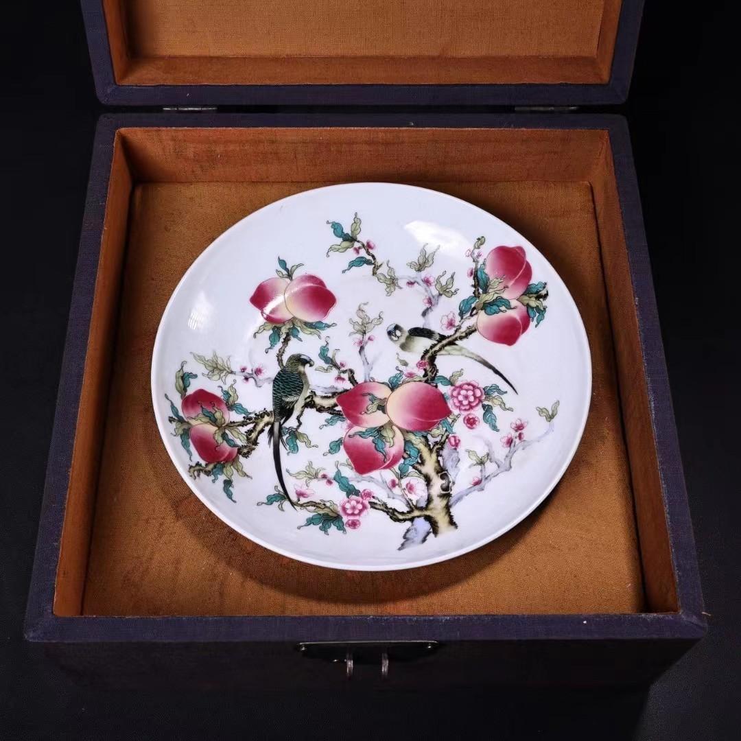 中国古美術・珍蔵粉彩・花鳥絵磁器の中皿・純手描き・刺繍箱