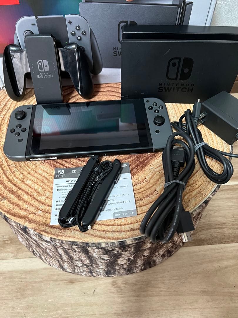 Nintendo Switch ニンテンドースイッチ本体　グレー③