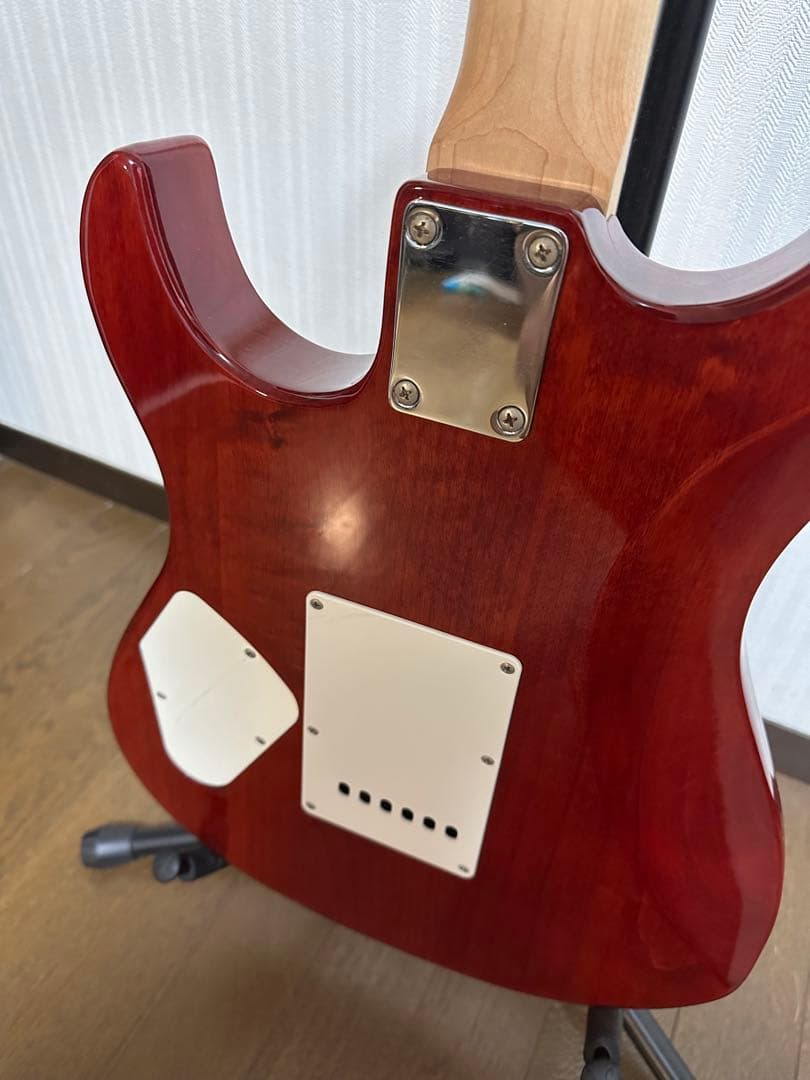 ギター Yamaha PACIFICA 212VFM