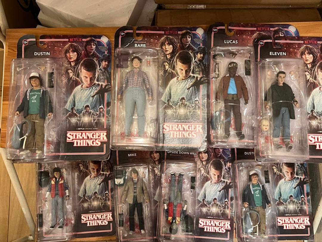 ストレンジャー・シングス 8体 フィギュアセット