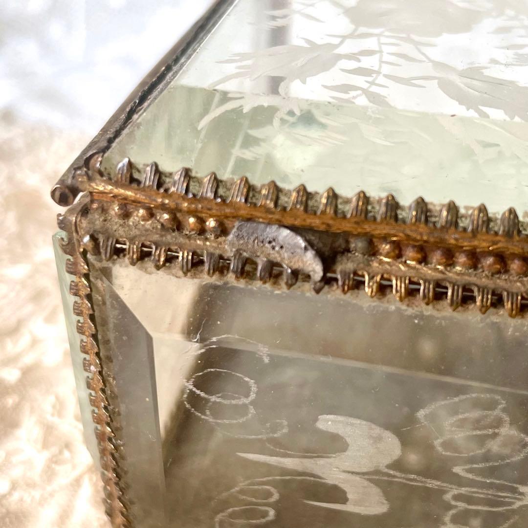 ローズ柄ベベルガラスジュエリーボックス アクセサリーケース フランス