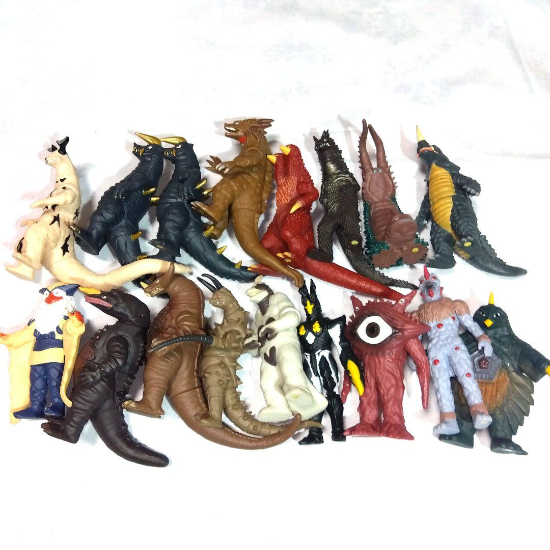 ウルトラソフビシリーズ　20体セット　ライブサインつき　まとめ売り