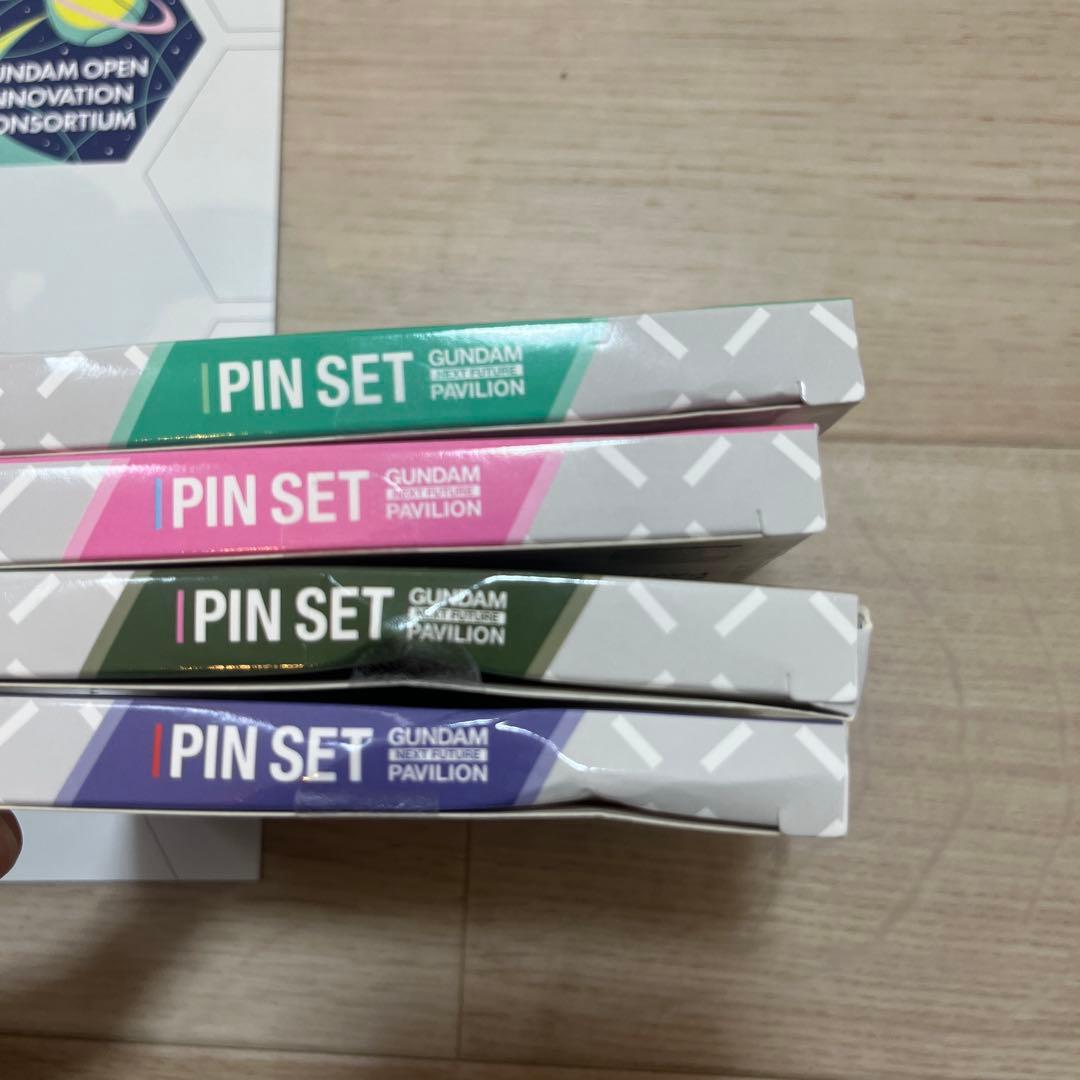 GUNDAM ピンバッジセット 万博 2025 ハロ - メルカリ