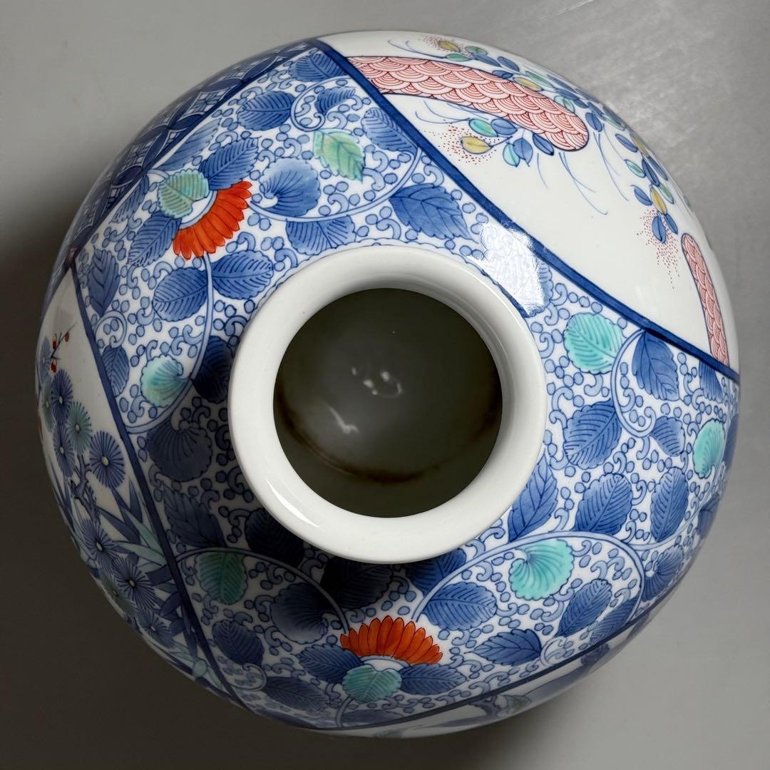 名工　市川忠山　作　色鍋島花瓶　桃　松竹梅　花草　七宝　青海波　鍋島藩　26cm