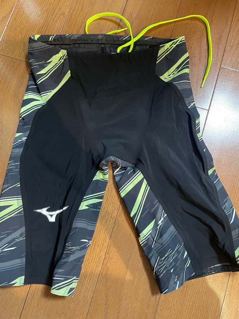 Mizuno 競泳水着 ブラック/イエロー MIZUNO（ミズノ） フィットネス水着 レディース STROKE ONE
