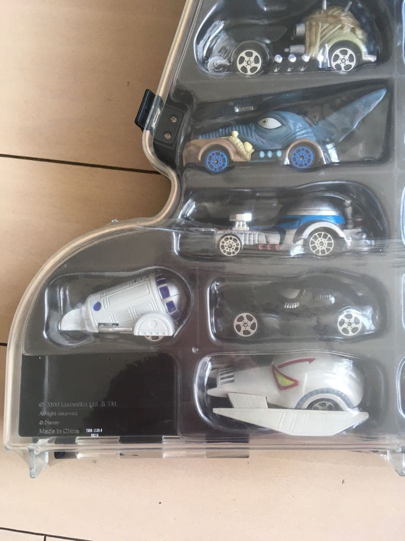 希少　新品未使用！ディズニー　スターウォーズ15レーサーズ　ミニカーコレクション