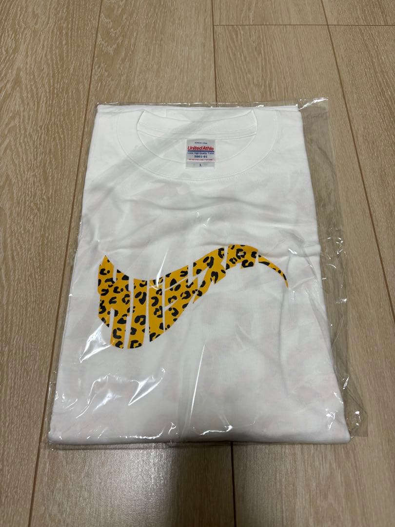サバシスター ヒョウ柄Tシャツ White - メルカリ