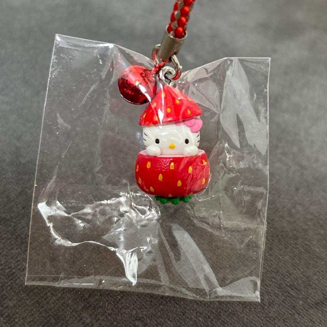 博多あまおうキティ 根付け ご当地キティ レアデザイン 苺 いちご