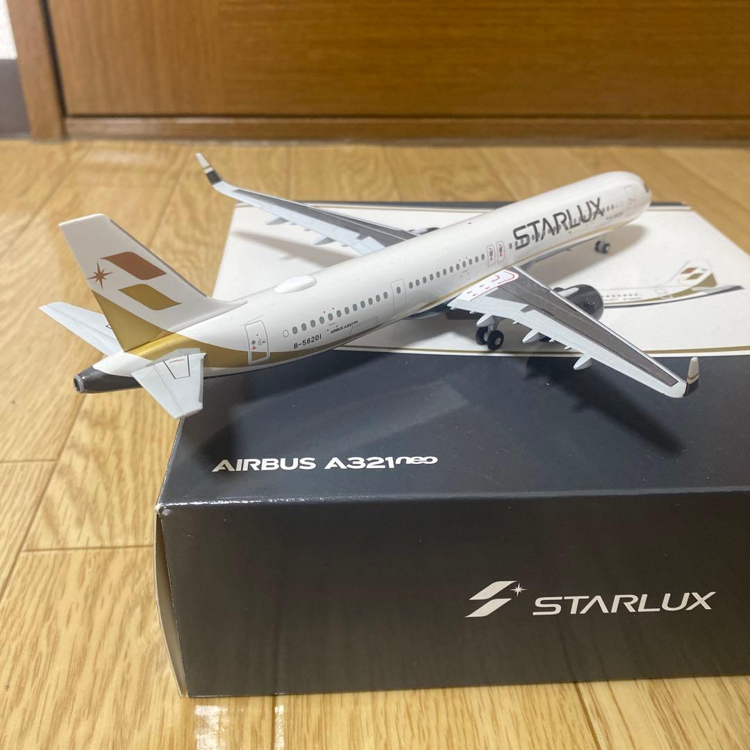 航空機・ヘリコプター STARLUX AIRBUS A321neo 1:200 hogan wings