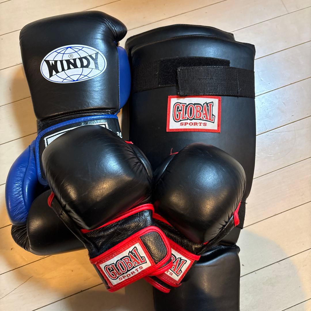 格闘技ボクシンググローブ ワールドチャンプ 本革ボクシンググローブ（オールドスクール