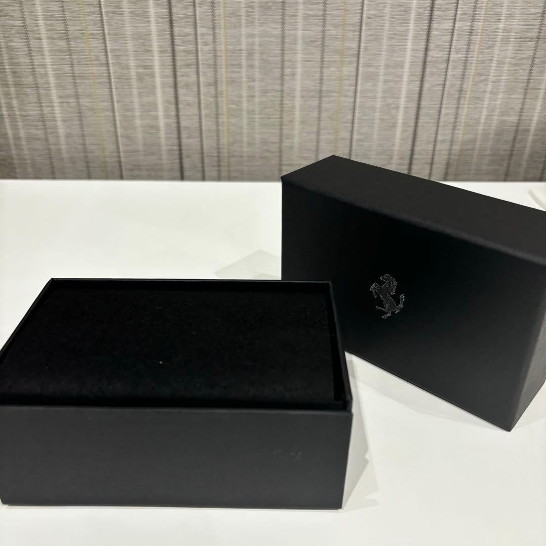 【新品・未開封】Ferrari 296GTS模型ホワイト 保証シール付き