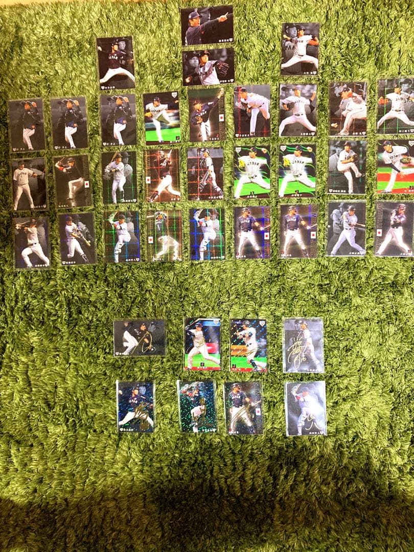プロ野球チップスカード　サイン入りキラ　WBC  JAPAN カルビープロ野球チップス 山崎康晃 金箔サイン入りカード 侍JAPAN SJ