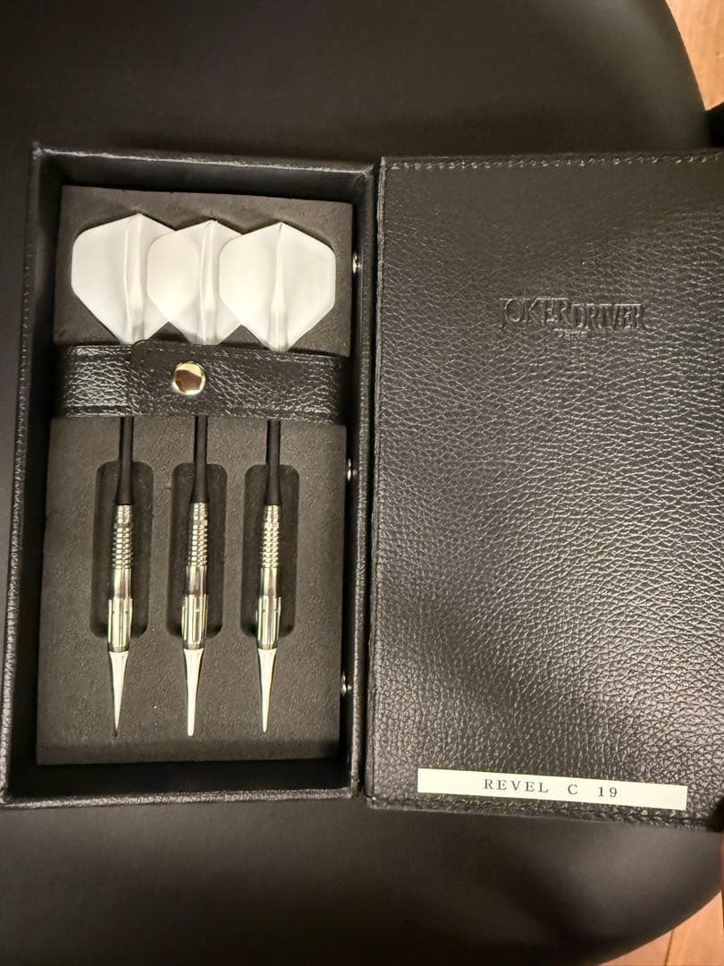 ジョーカードライバー REVEL C 19 ダーツ 3本セット