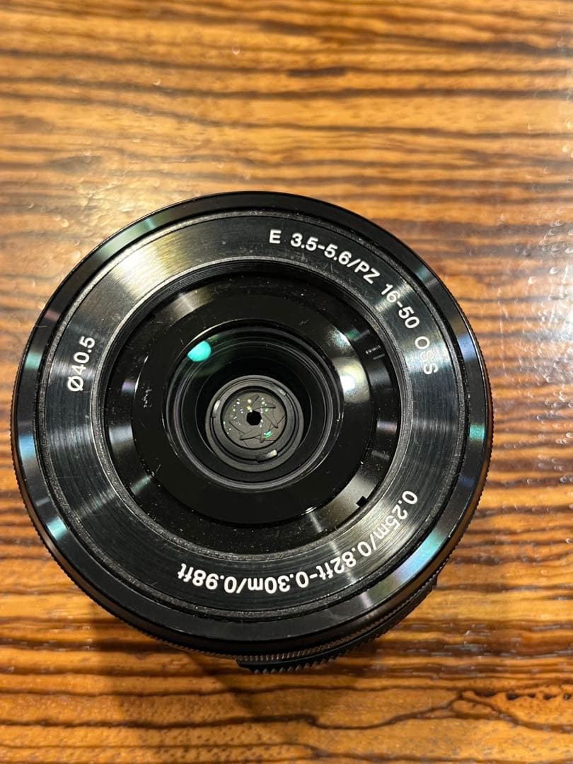 Sony E PZ 16-50mm F3.5-5.6 OSS レンズ