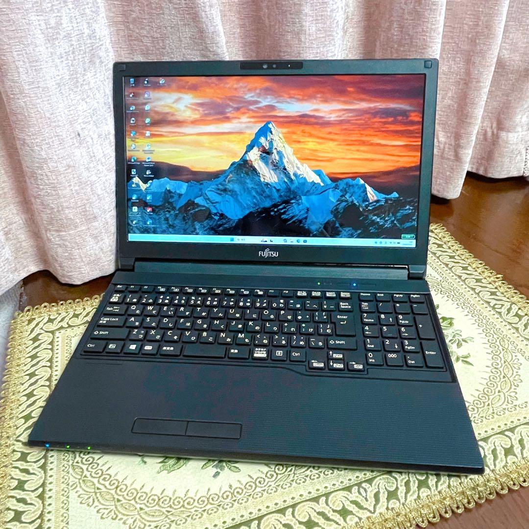 極美品⭐︎第10世代Corei5⭐︎SSD⭐︎ブルーレイ⭐︎ノートパソコン