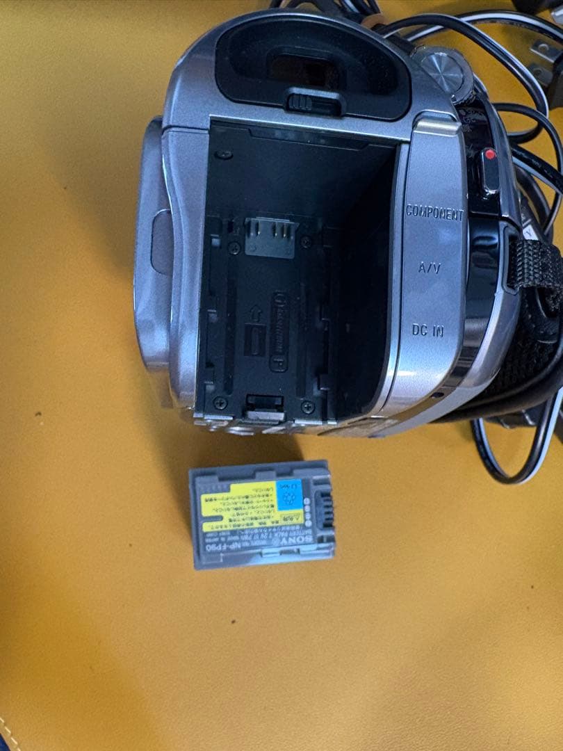 SONY ハンディカム HDR-HC3 ビデオカメラ　充電器　作例あり