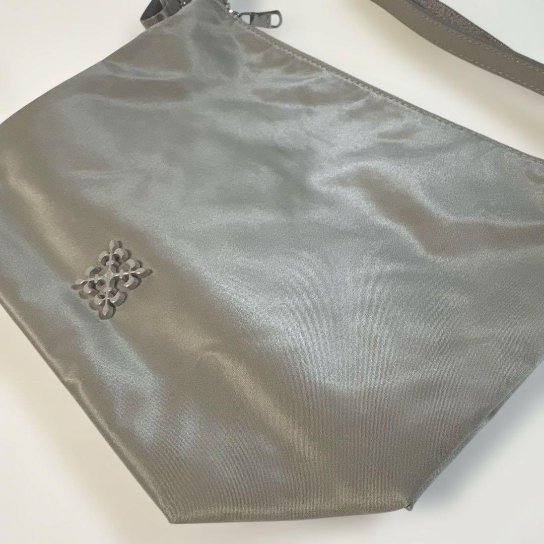 超美品ラシット今期クラウズナイロンシンプルショルダーバッグ2way