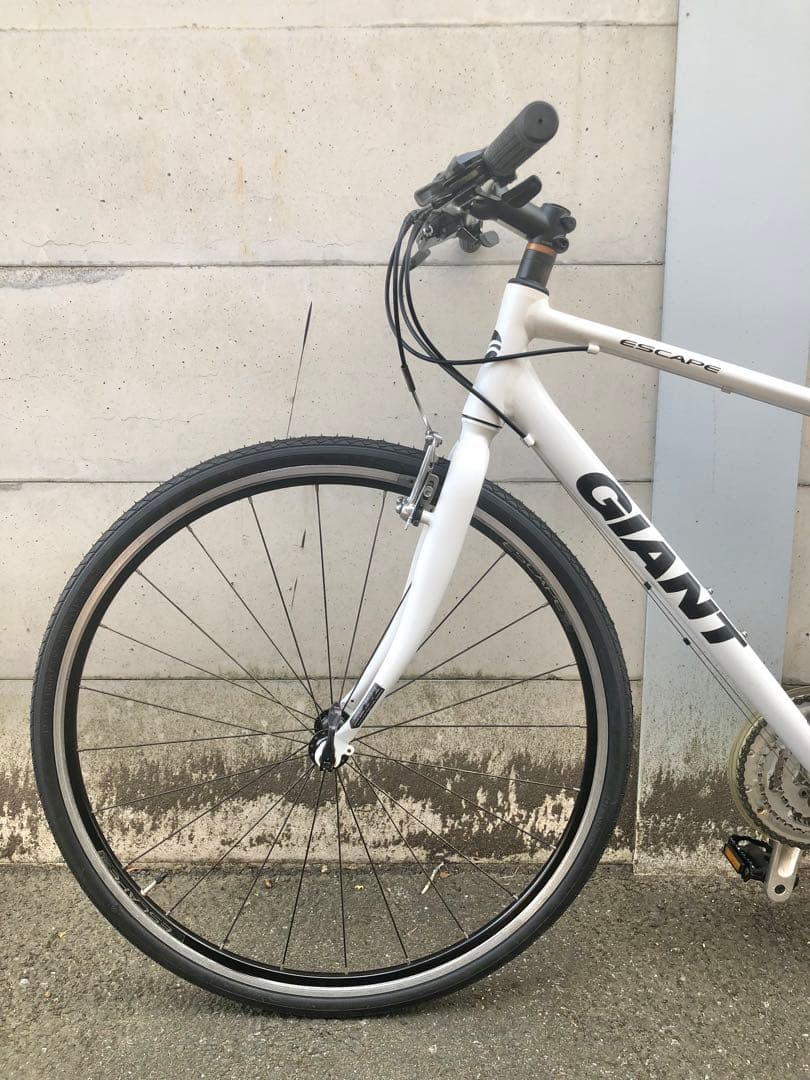 【超美品】GIANT ESCAPE R3 24速　クロスバイク　CT465mm