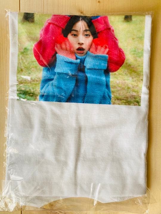 広瀬姉妹写真展 限定Tシャツ Mサイズ