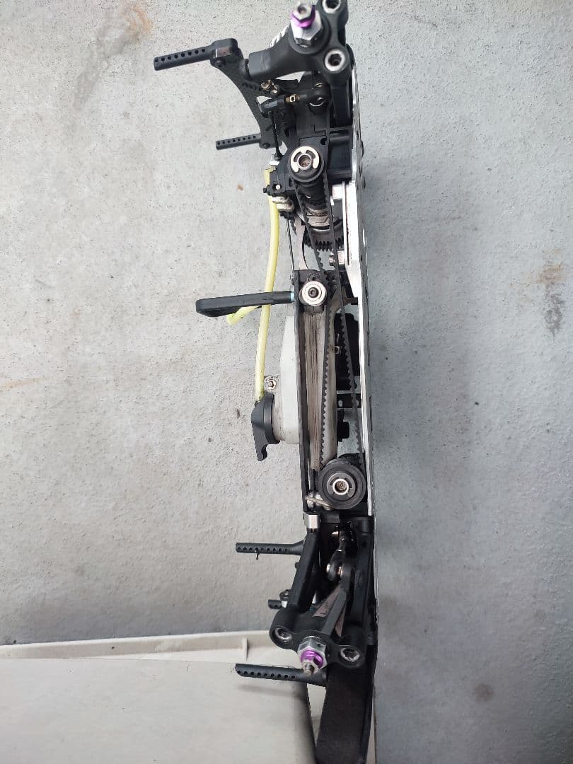 無限精機　MTX4シャーシ　中古品