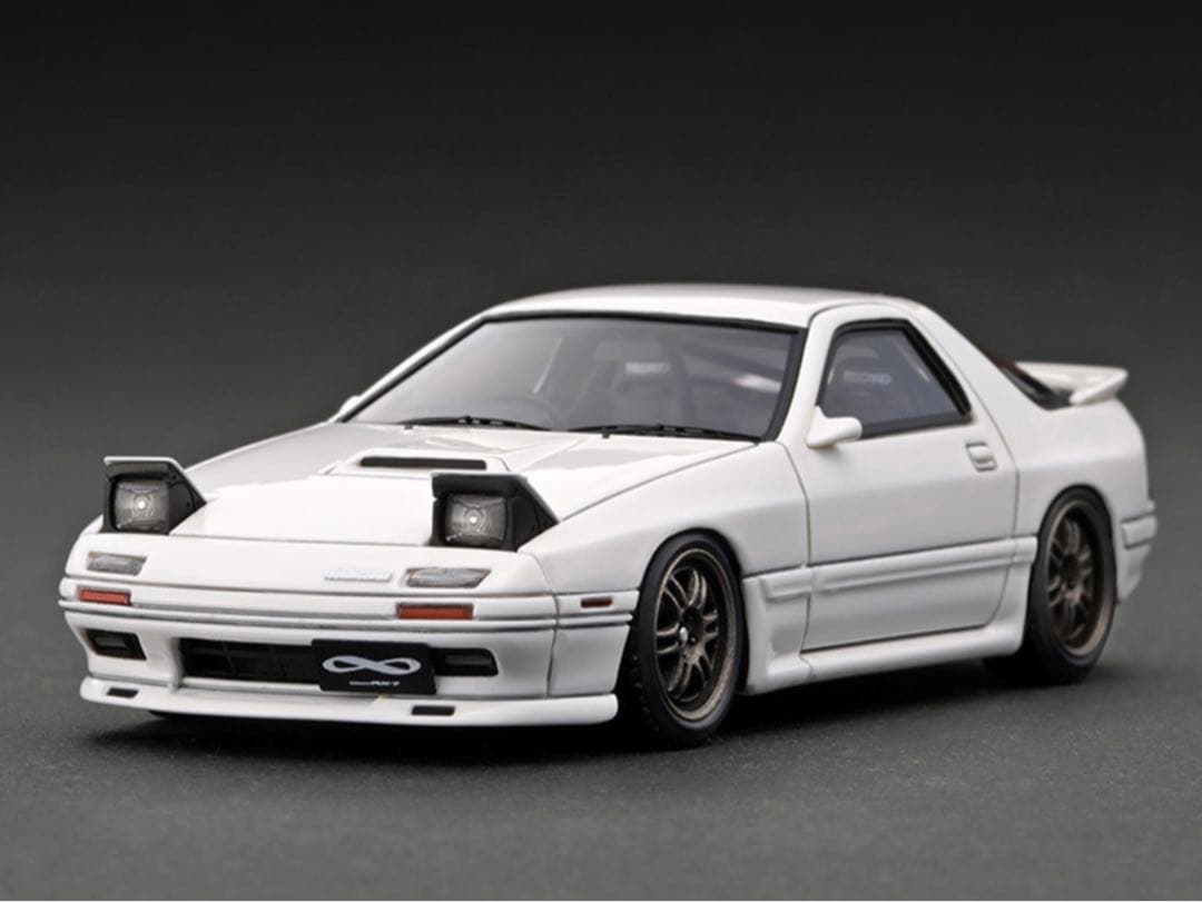 イグニッションモデル IG2944 1/43 RX-7 アンフィニ エンジン付き