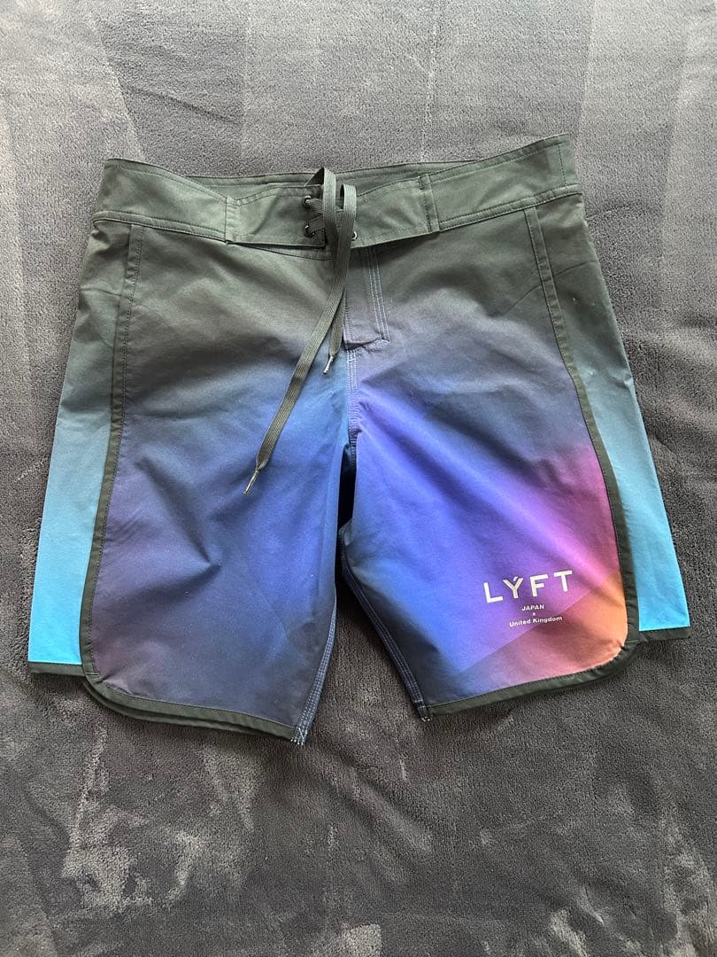 LYFT グラデーションショートパンツ Mサイズ M109347387安く