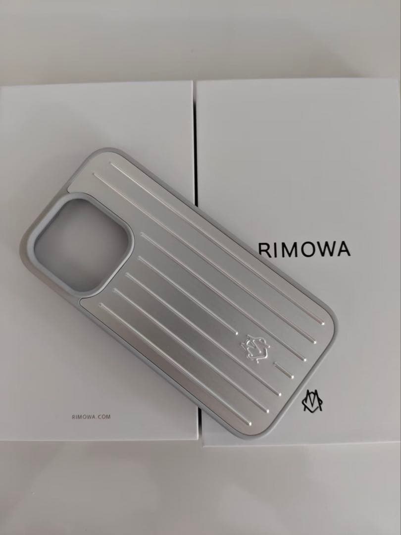 未使用 RIMOWA シルバー iPhone16pro用ケース 未使用 RIMOWA リモワ iPhone 16pro ケース シルバー 未使用-RIMOWA