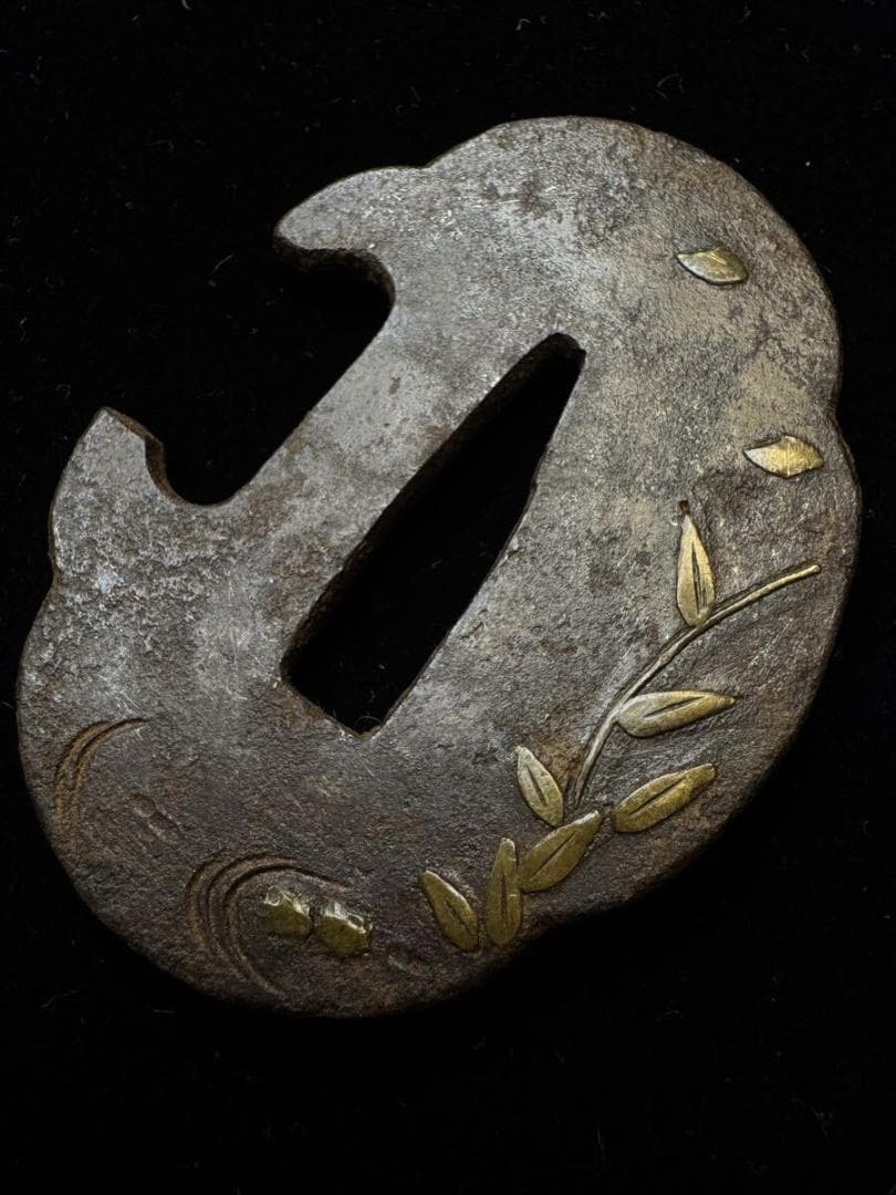 無銘 鉄地水草図鐔 鍔 拵 日本刀 刀装具 骨董 古美術 江戸時代 時代物