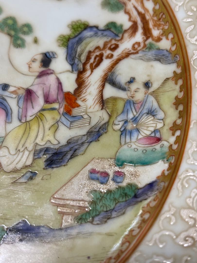 Duan osaka様専用中国古美術 清の時代 金彩粉彩 人物 大皿 23cm