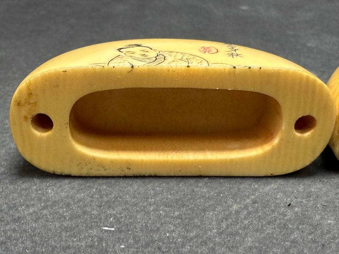 極上　印籠　根付　時代物　天然素材　アンティーク　和彫　骨董　飾り物　古美術品