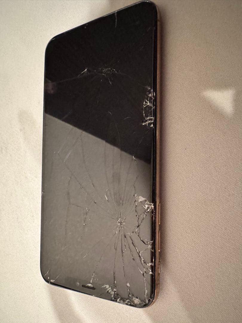 ジャンク】iPhone xs max 64gb SIMロック解除済み｜ジャンクSIMロック