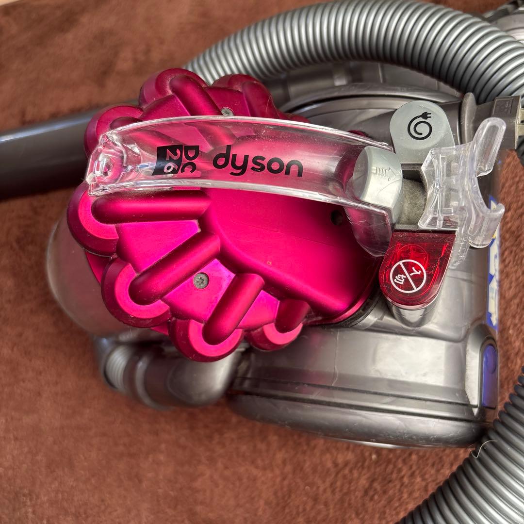Dyson DC26 キャニスター掃除機 本体➕すきまノズル - メルカリ