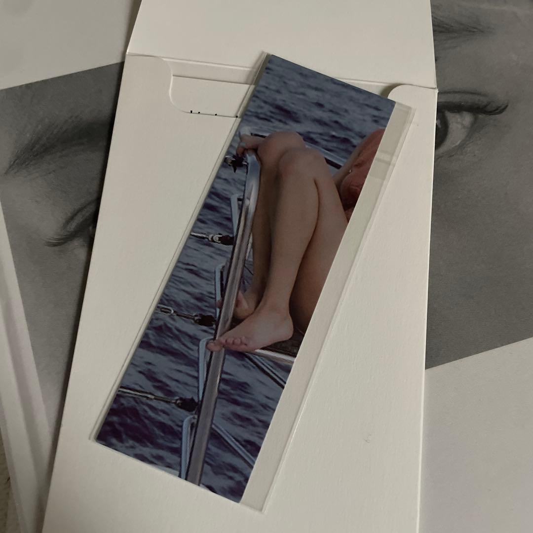 JENNIE J2NNI5 POP UP ジェニ しおり特典付 写真集 - メルカリ